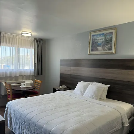 Ritz Motel-3